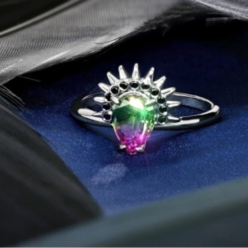 NEW 18K black gold ring features two-tone forest shadow crystals New size 7